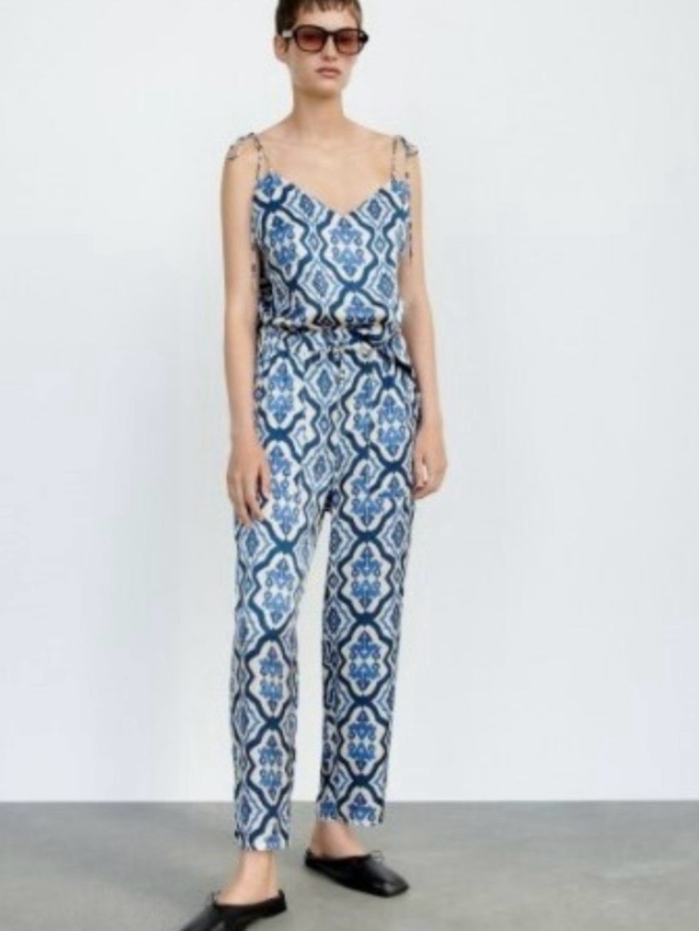NWOT Zara Satin Mediterranean Tile Ikat Blue White Print Pants L